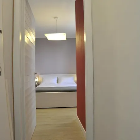 Aquarium ゲストハウス ジェノヴァ